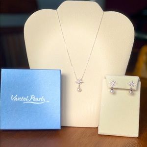 Vantel Pearls 2020 Holiday Set.